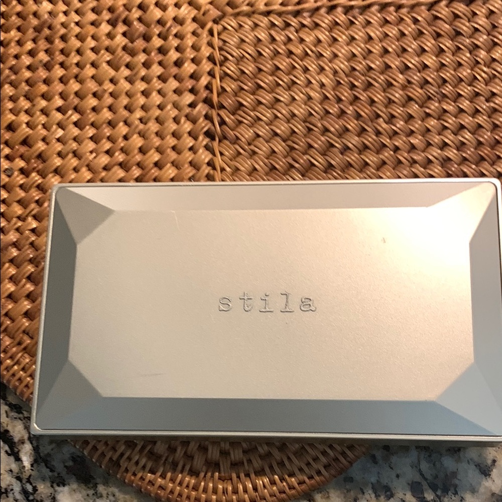 Stila Eyeshadow palette